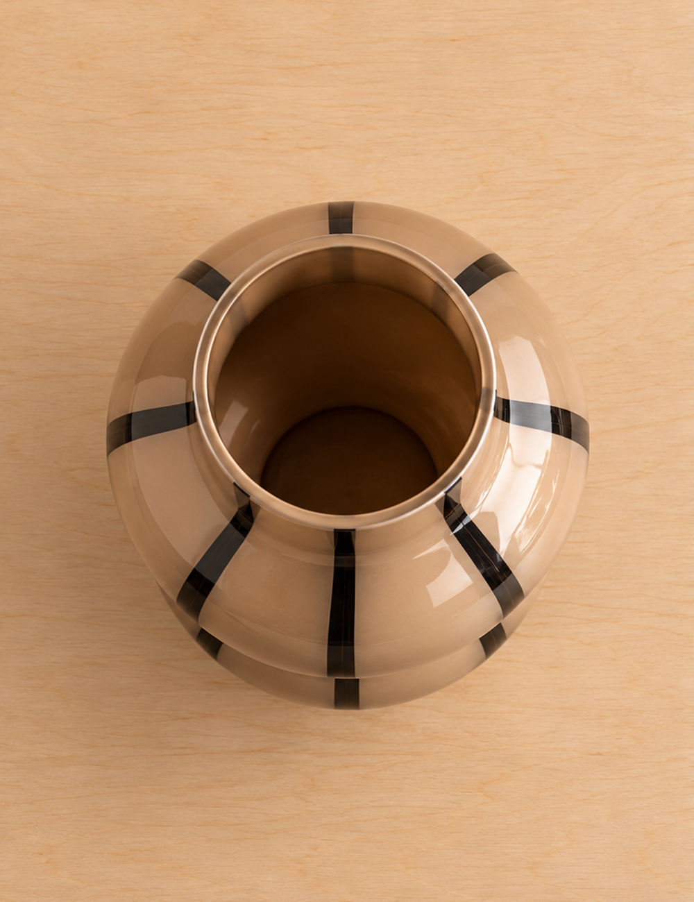 Forma Swirl Glass Vase Camel & Black