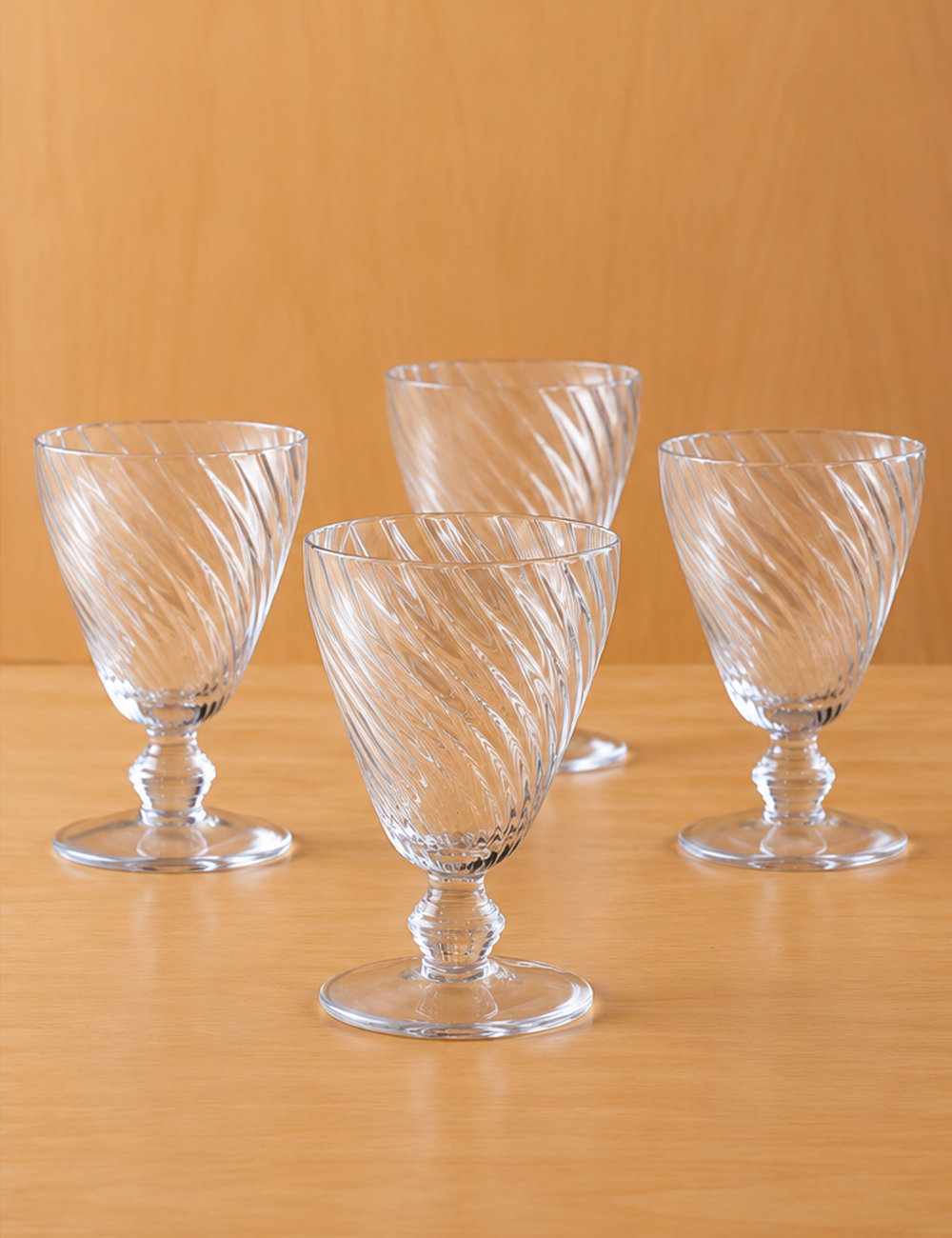 Set of 4 Swirl Wine Glass Clear