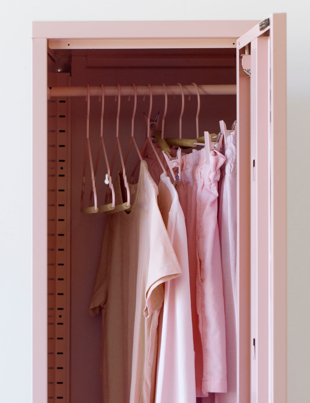 Adult Top Hangers in Blush