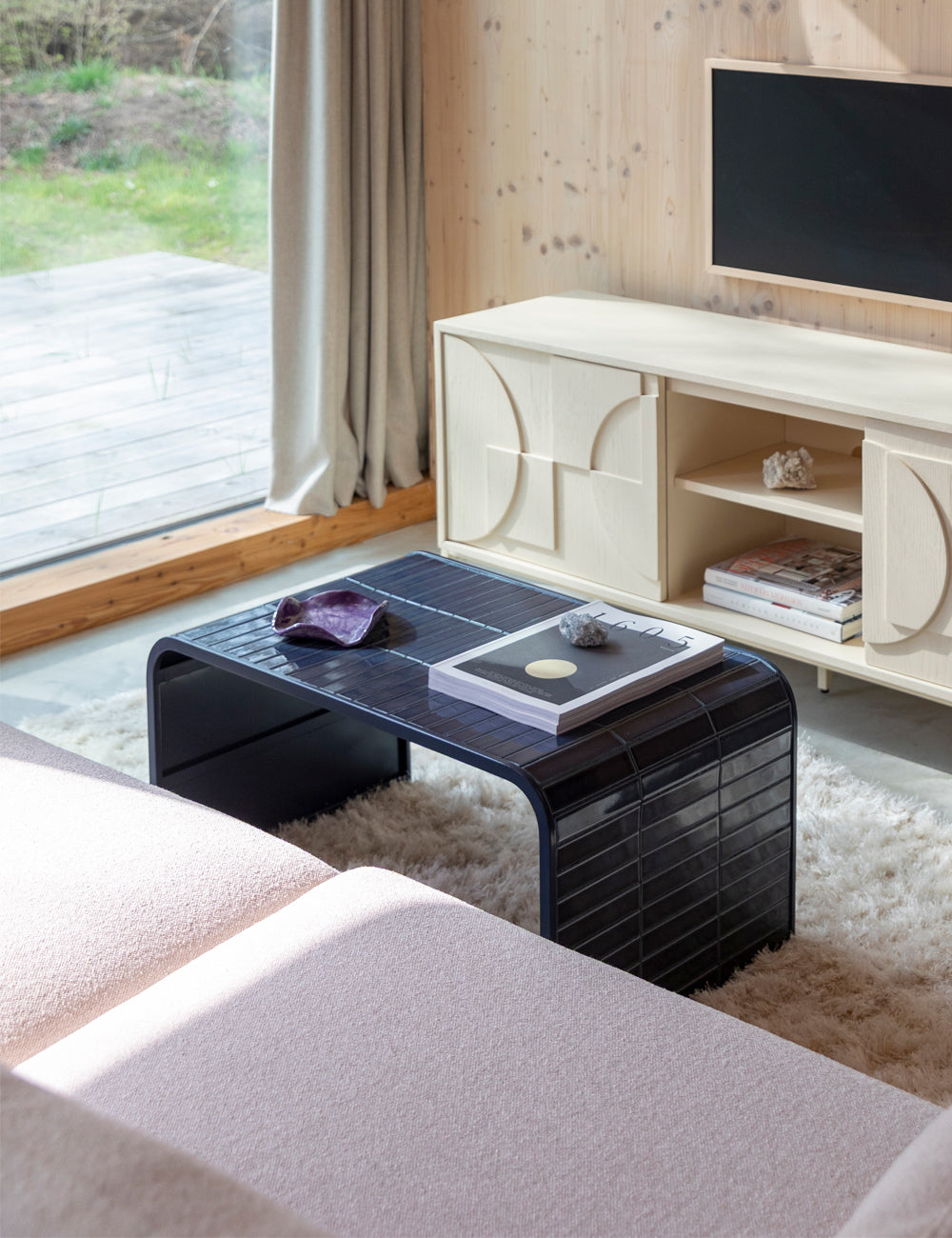 RikRak coffee table with Blue Tiles