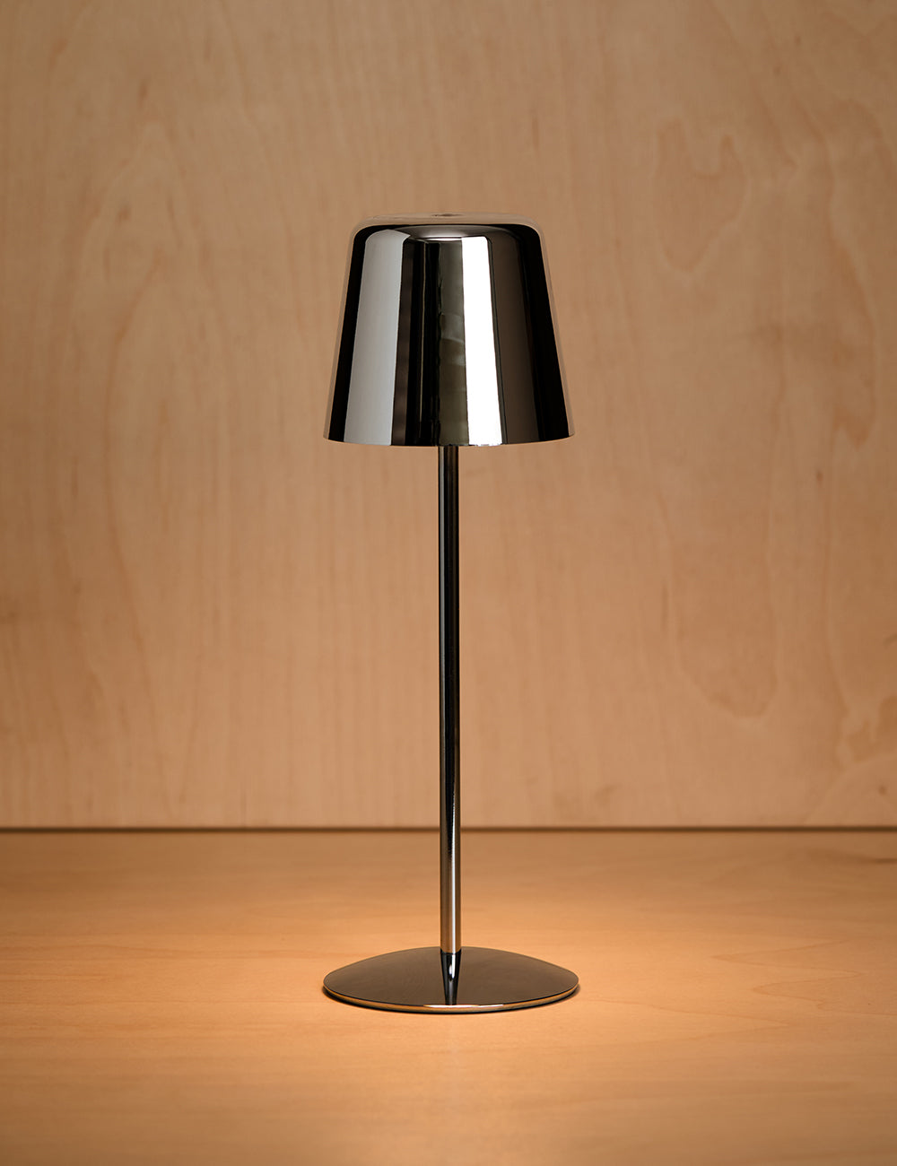 Adorable chrome cordless lamp