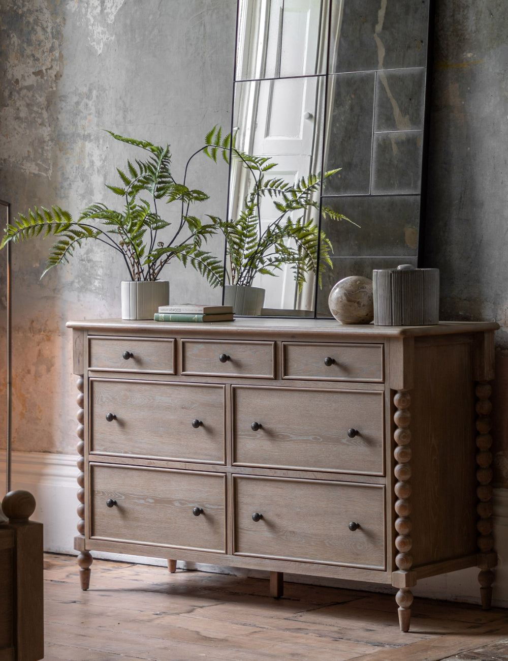Frances chest of 7 drawers