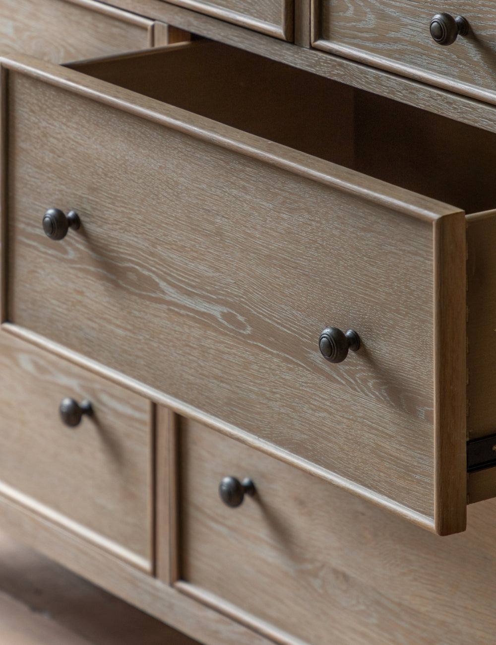 Frances chest of 7 drawers