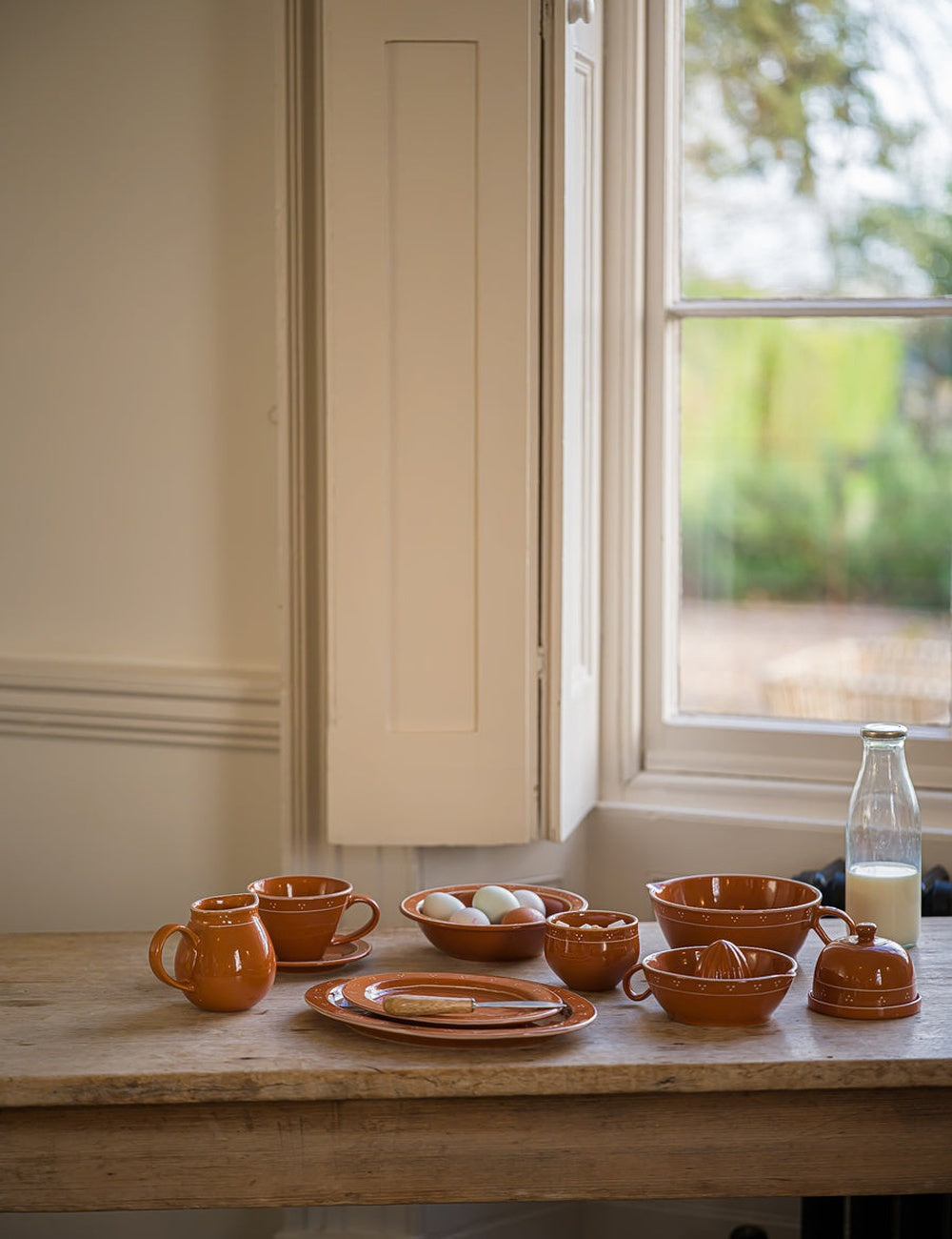Breakfast Table Butter Dish in Terracotta