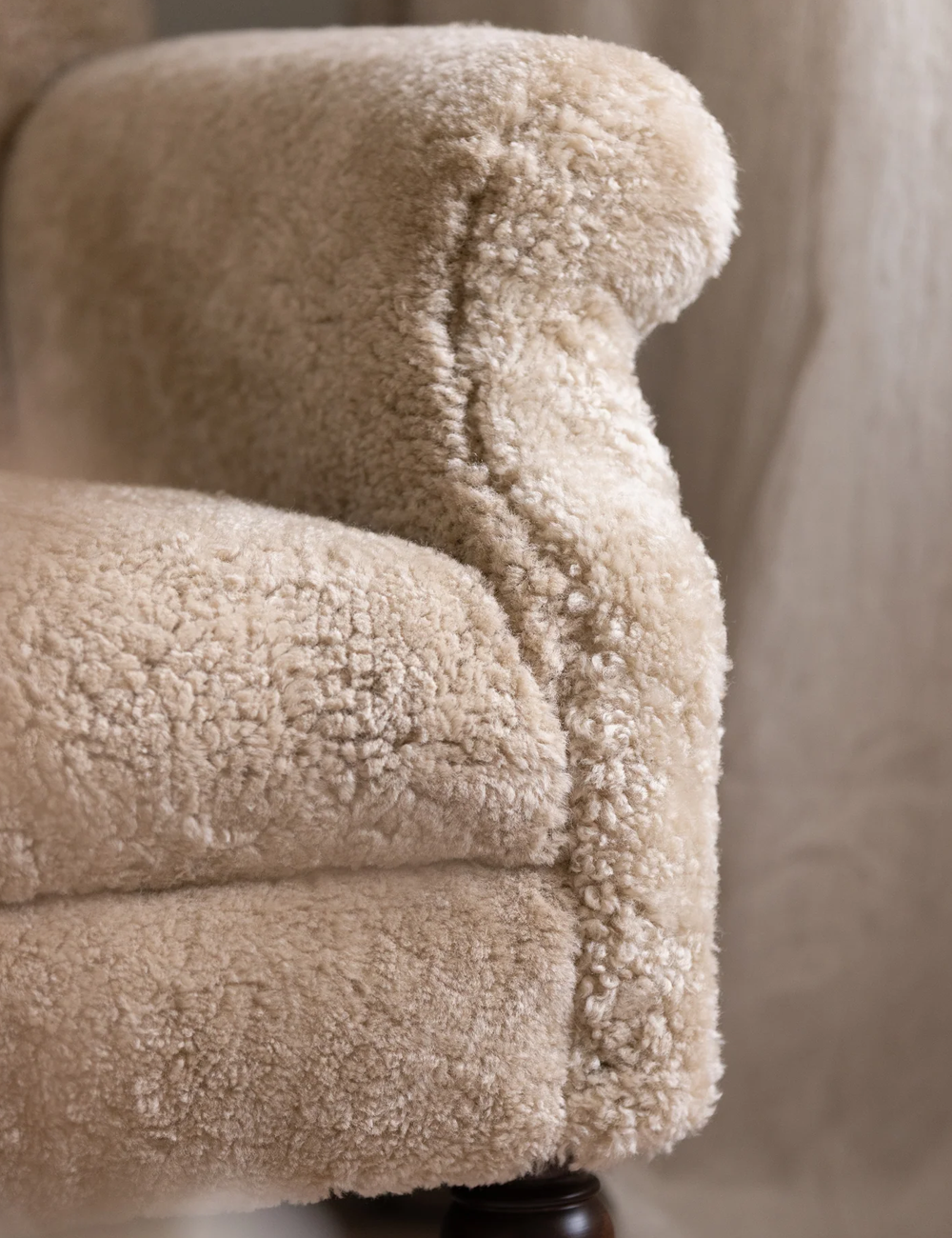 Una Armchair in Sheepskin