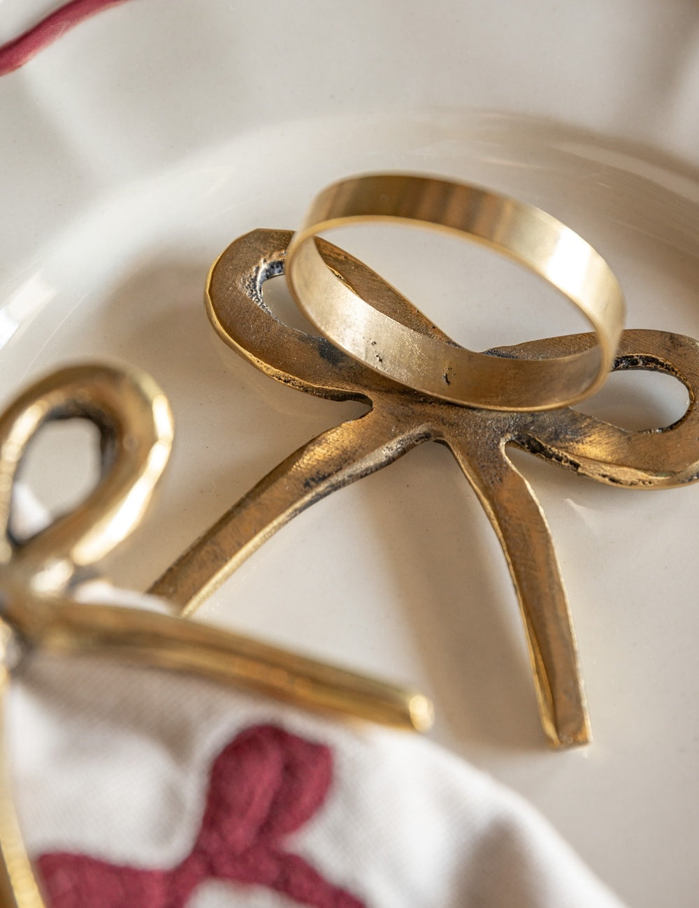 Set of 4 Gold Bow Napkin Rings