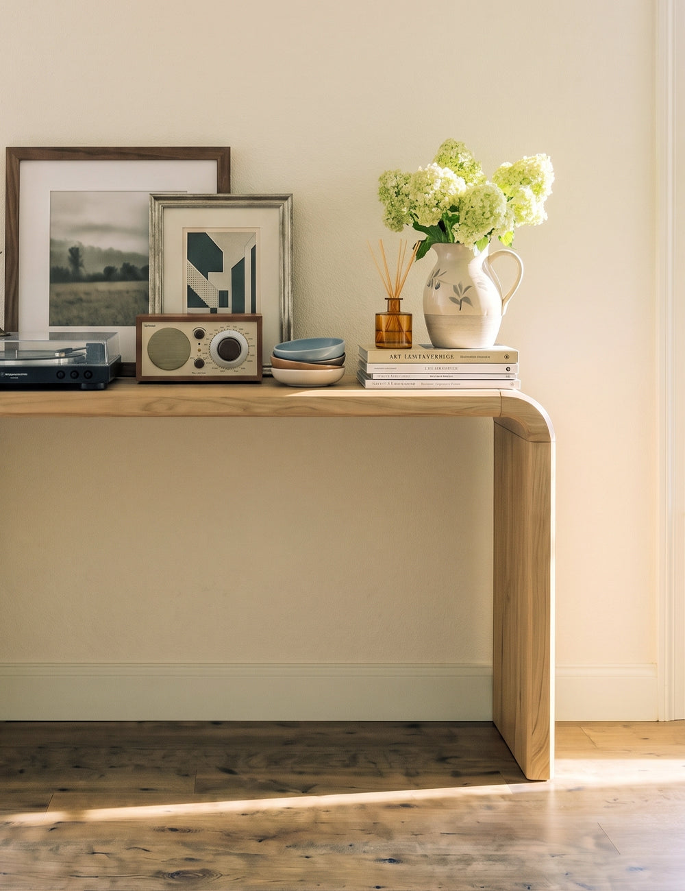 Holden Console