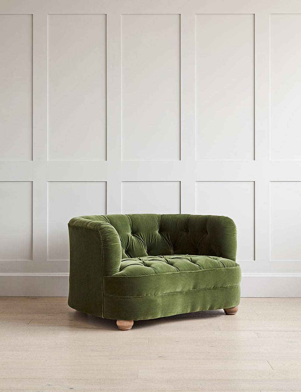 Lily Love Seat