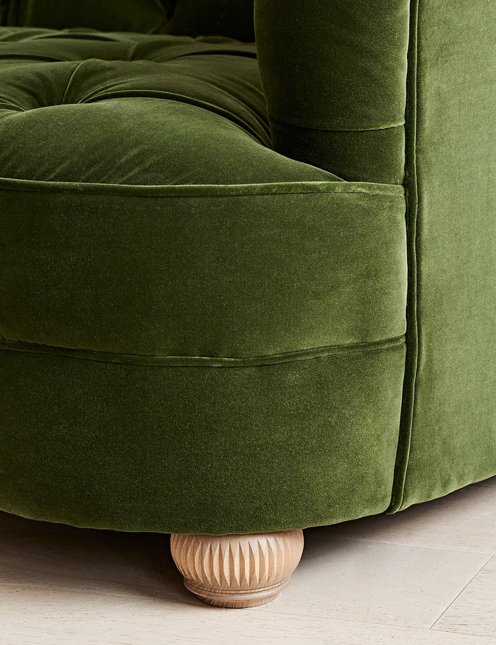Lily Love Seat