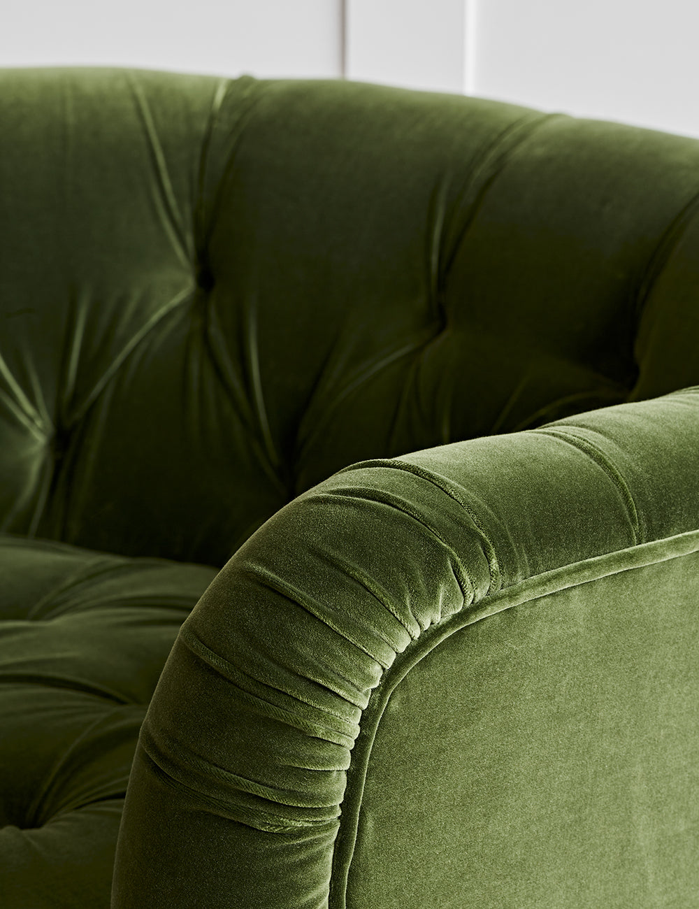 Lily Love Seat