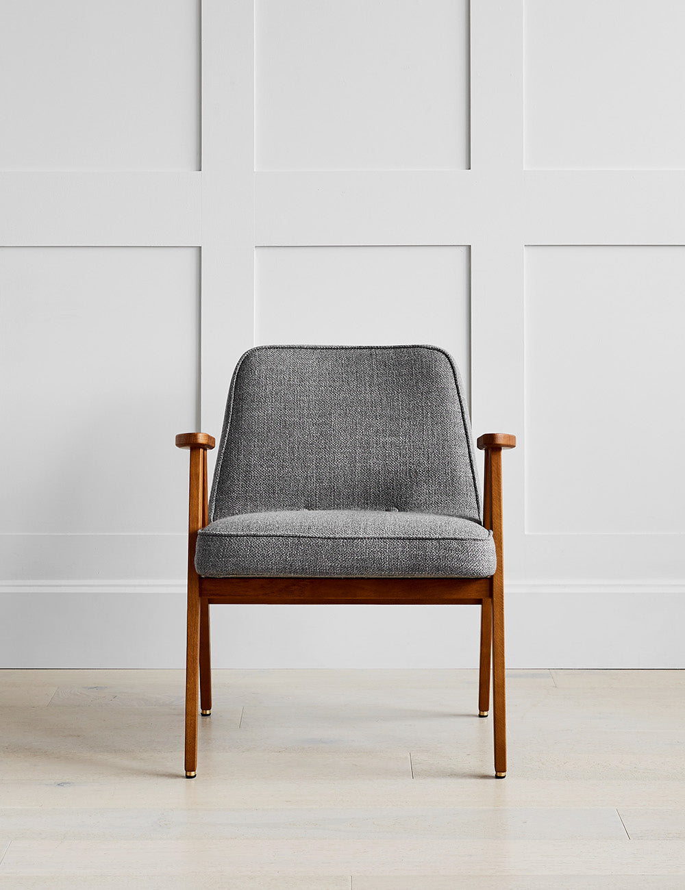 Jozef Chierowski 366 Easy Chair