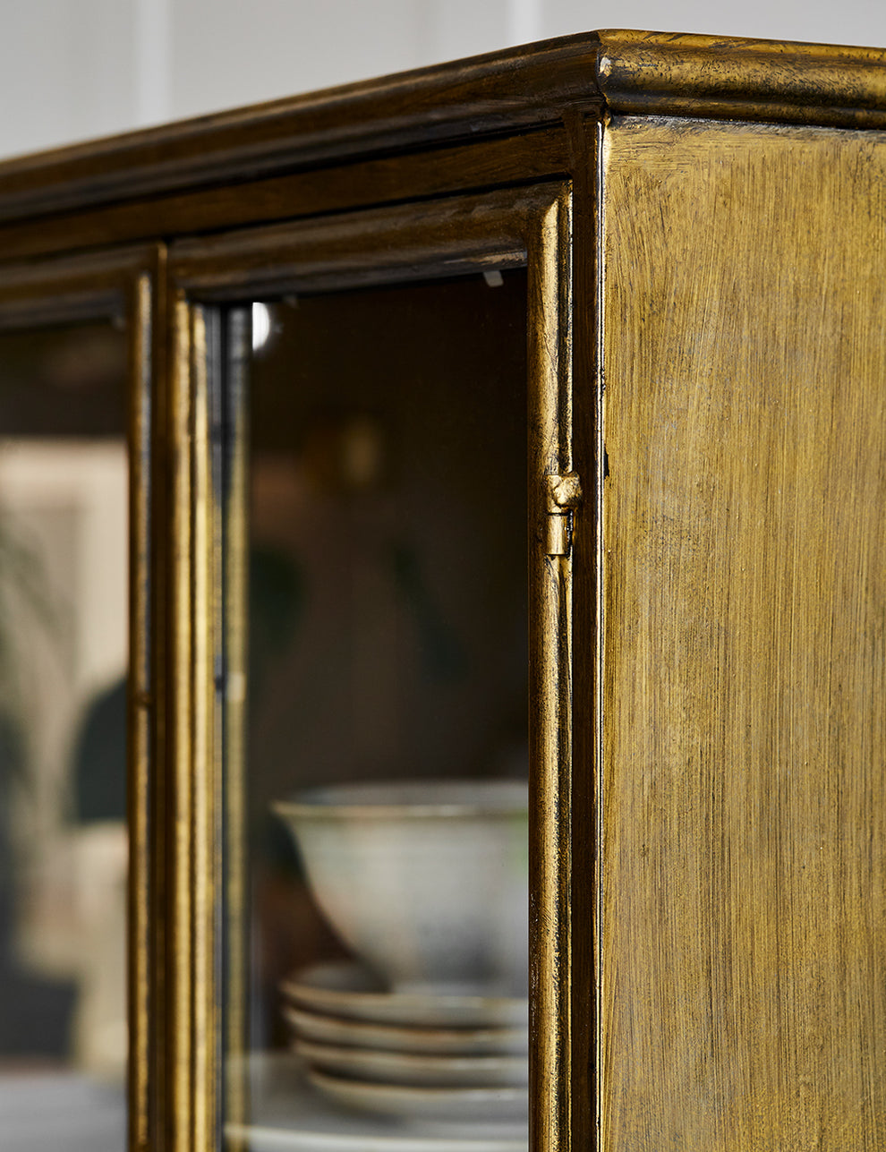 Antique Brass & Glass Display Cabinet paintwork