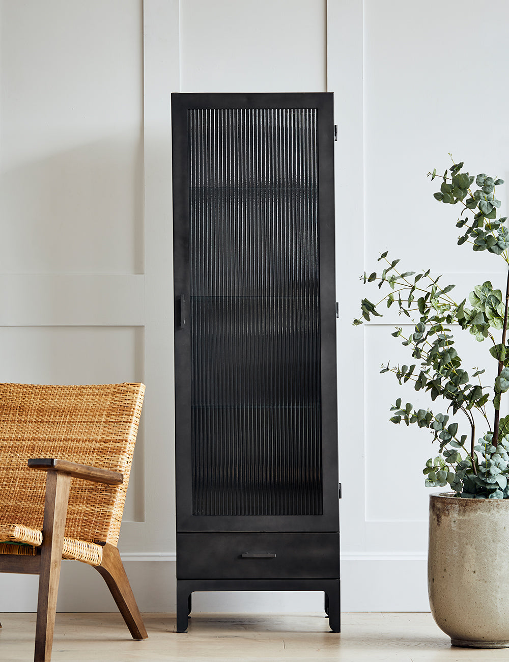 Clear glass sales display cabinet