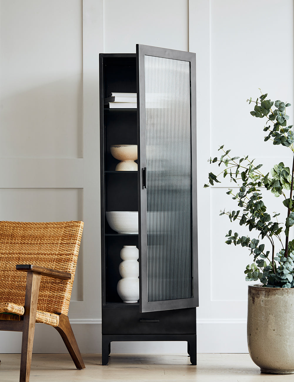 Black Fluted Glass Single Display Cabinet