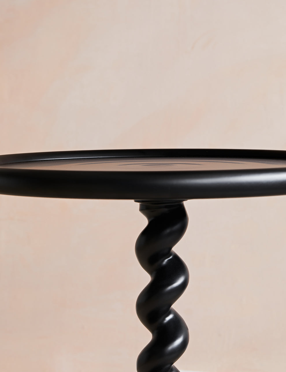 Black Twister Side Table