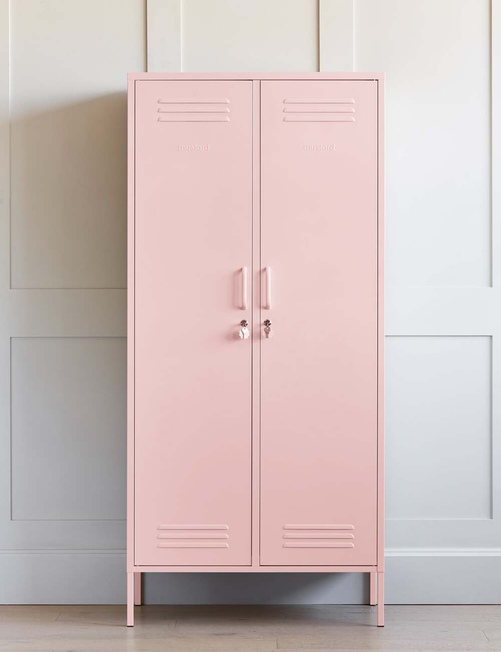 Blush twinny locker