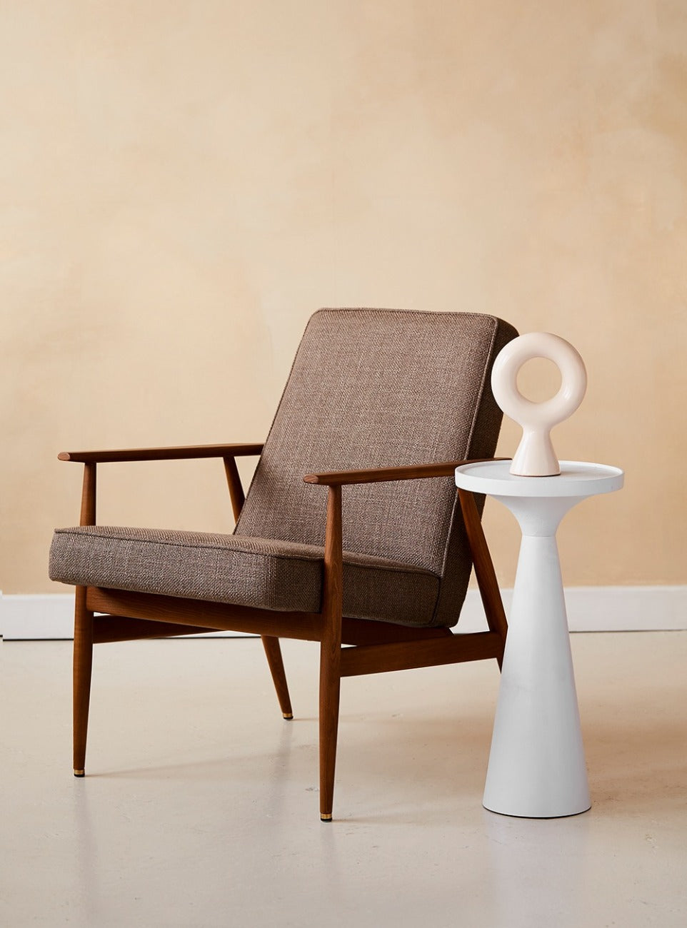 Ella Slim White Side Table with chair