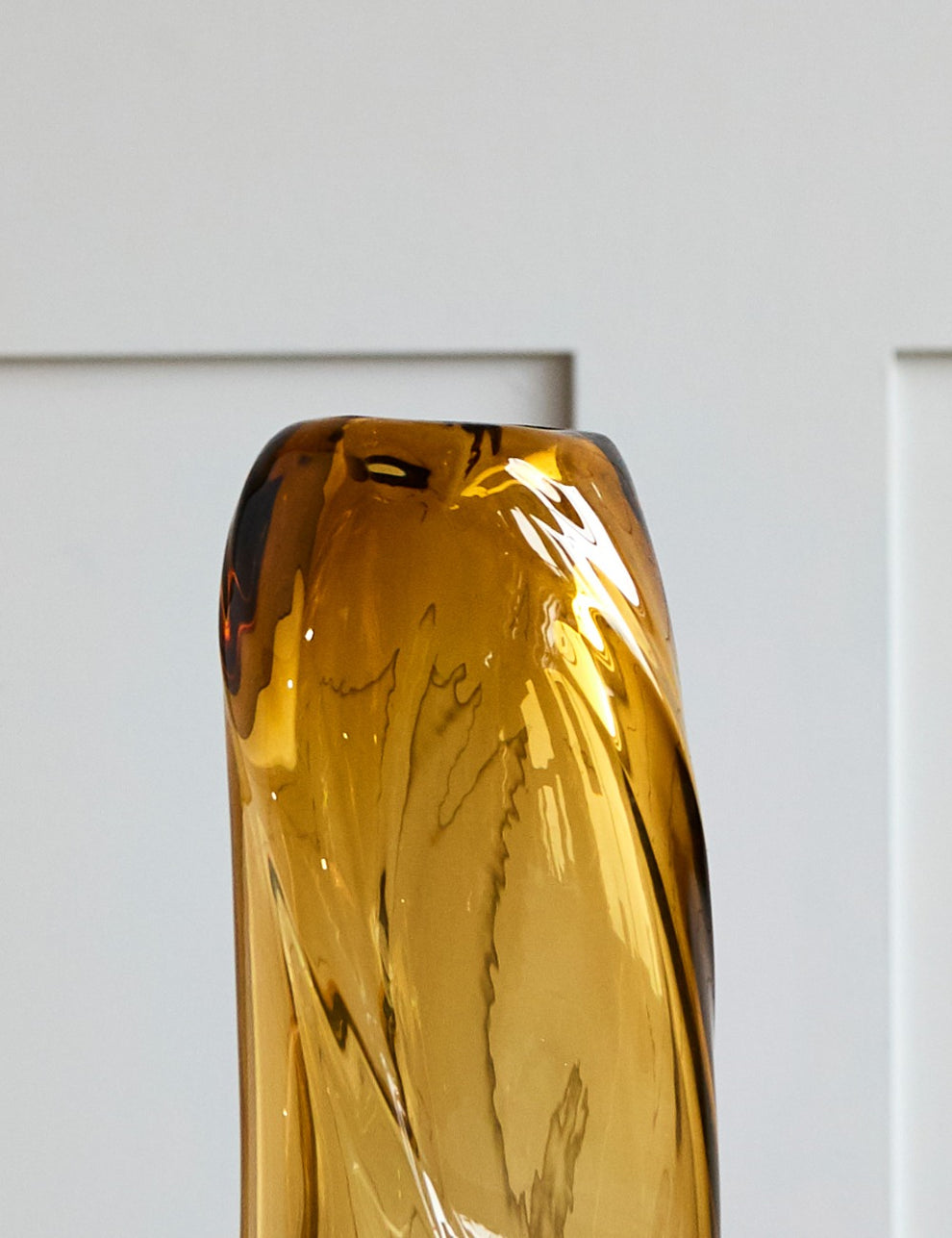 Ferm Living Water Swirl Tall Vase - Yellow detail