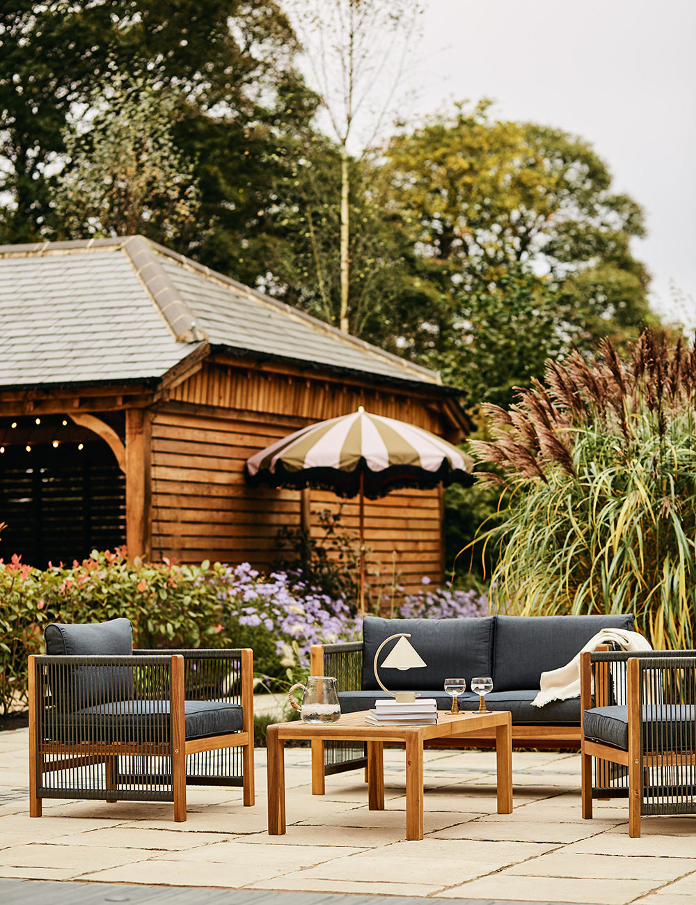 4 piece shop outdoor lounge setting