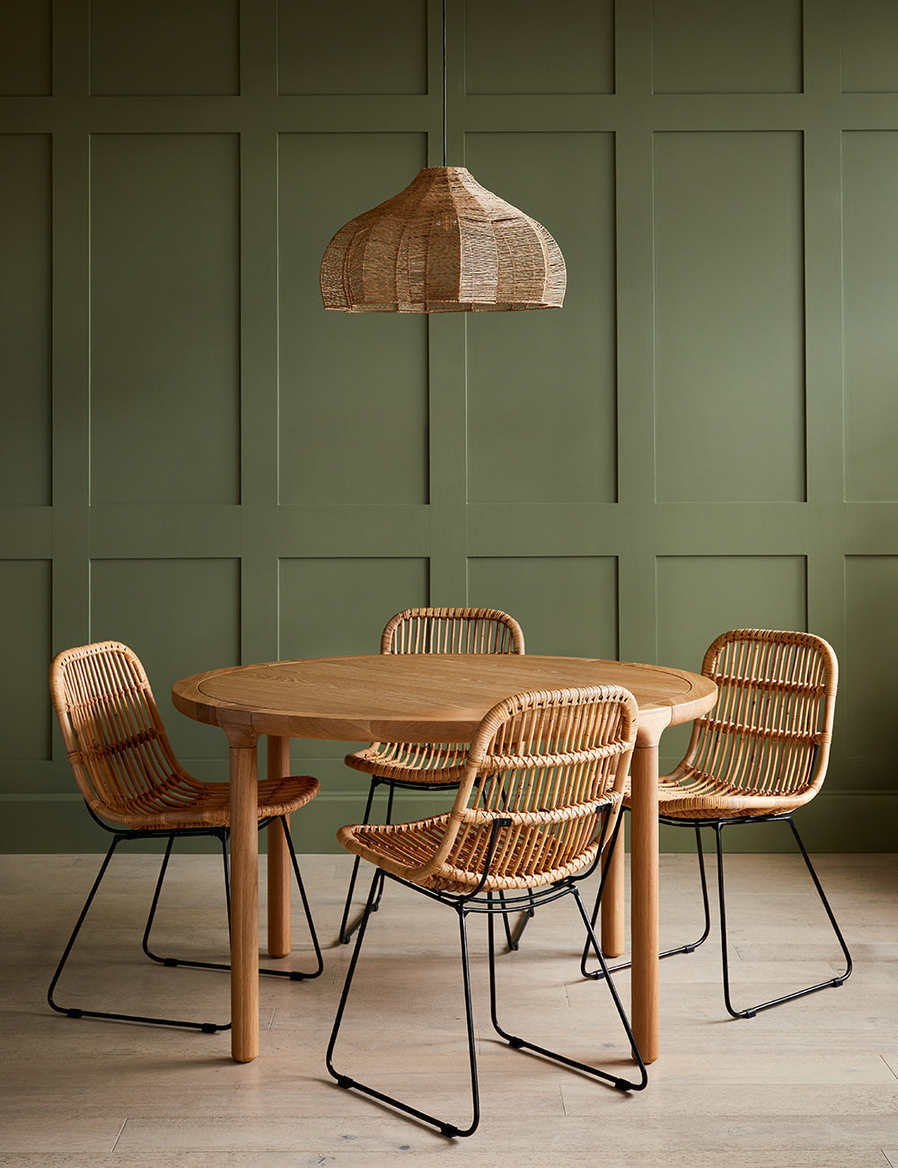 Rox solid outlet wood dining table