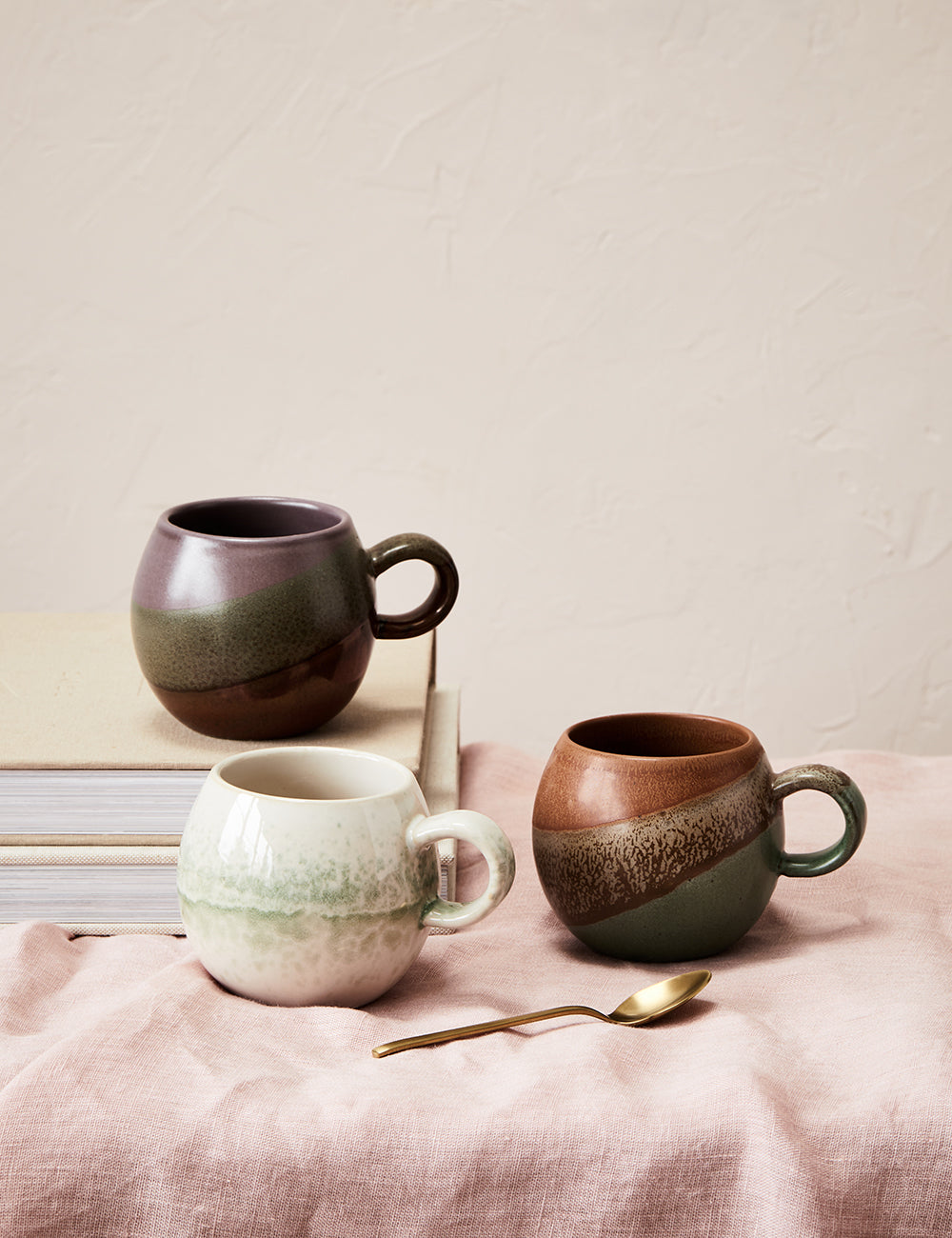 Round mugs on sale