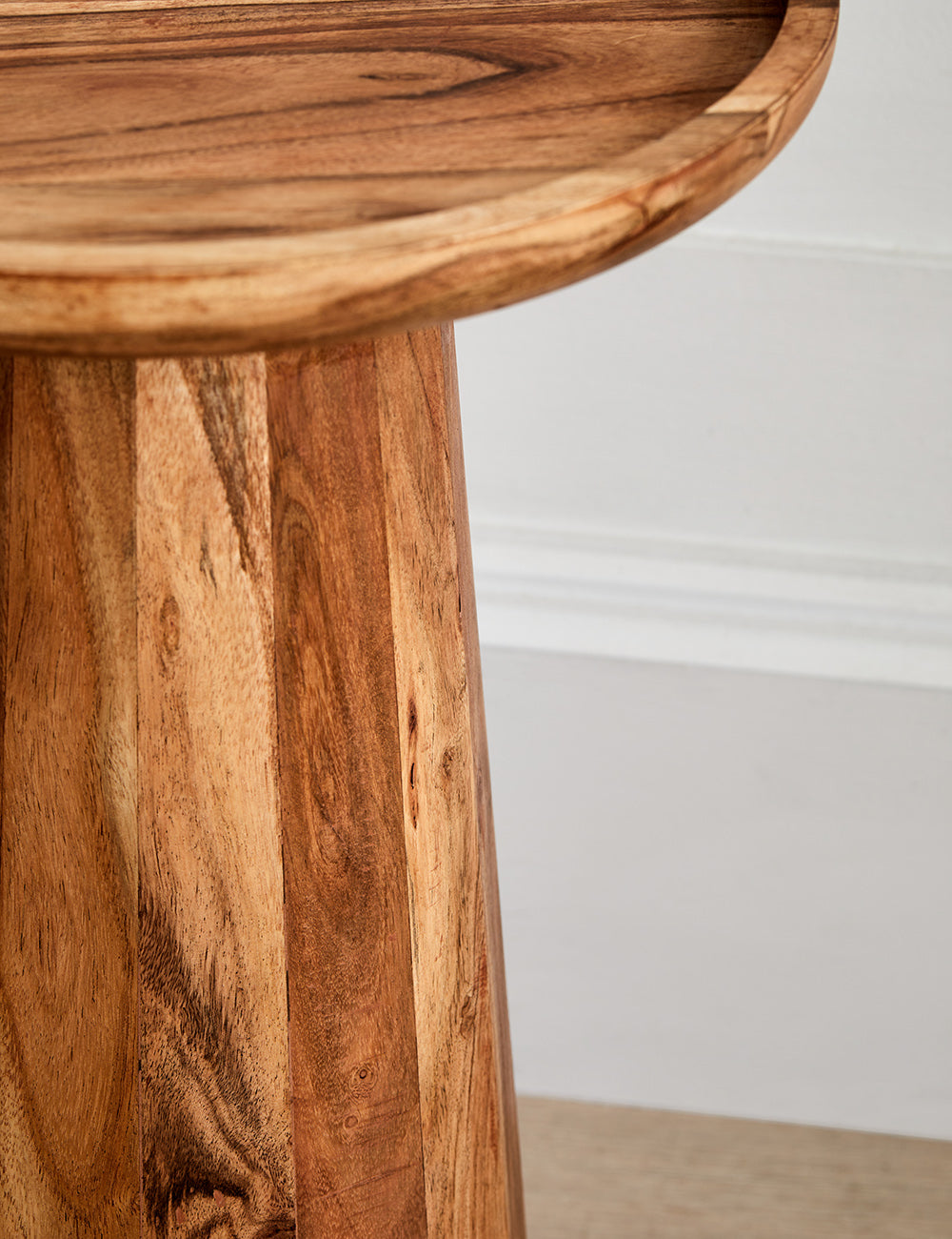 Wooden outlet drum table