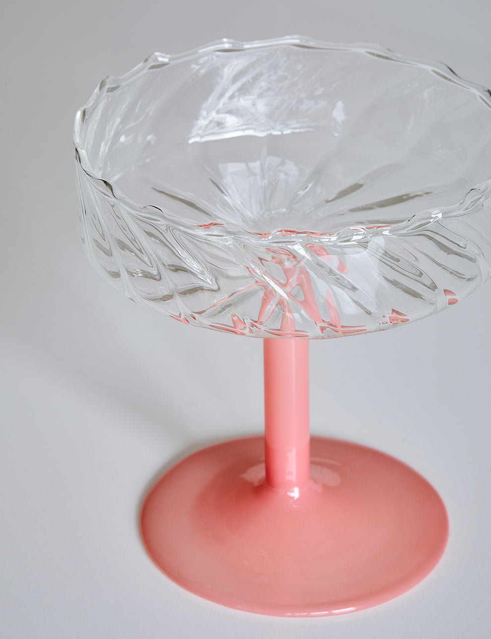 Set of 2 Pink Twirl Champagne Coupes