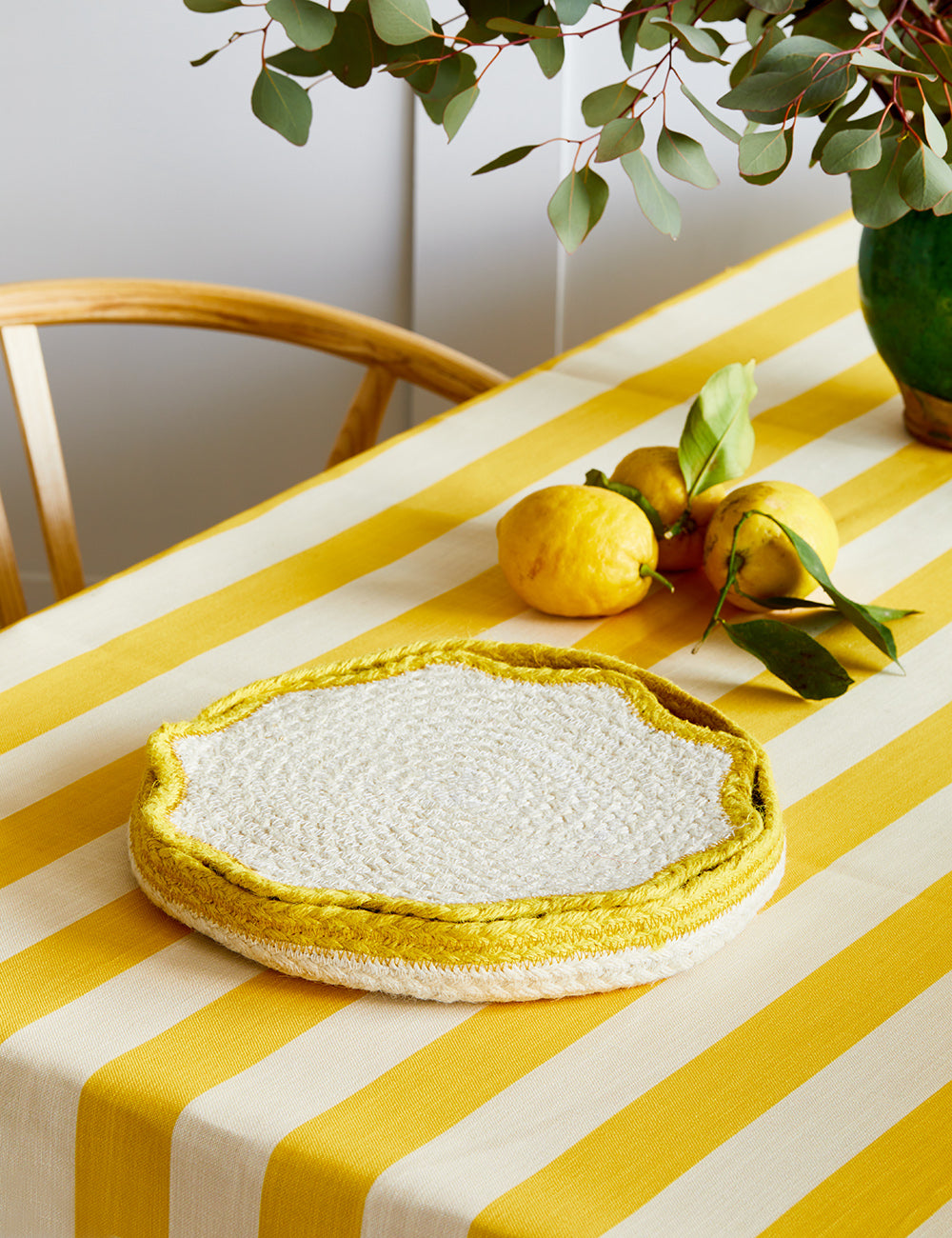 Set of 6 Honey Yellow Scallop Placemats