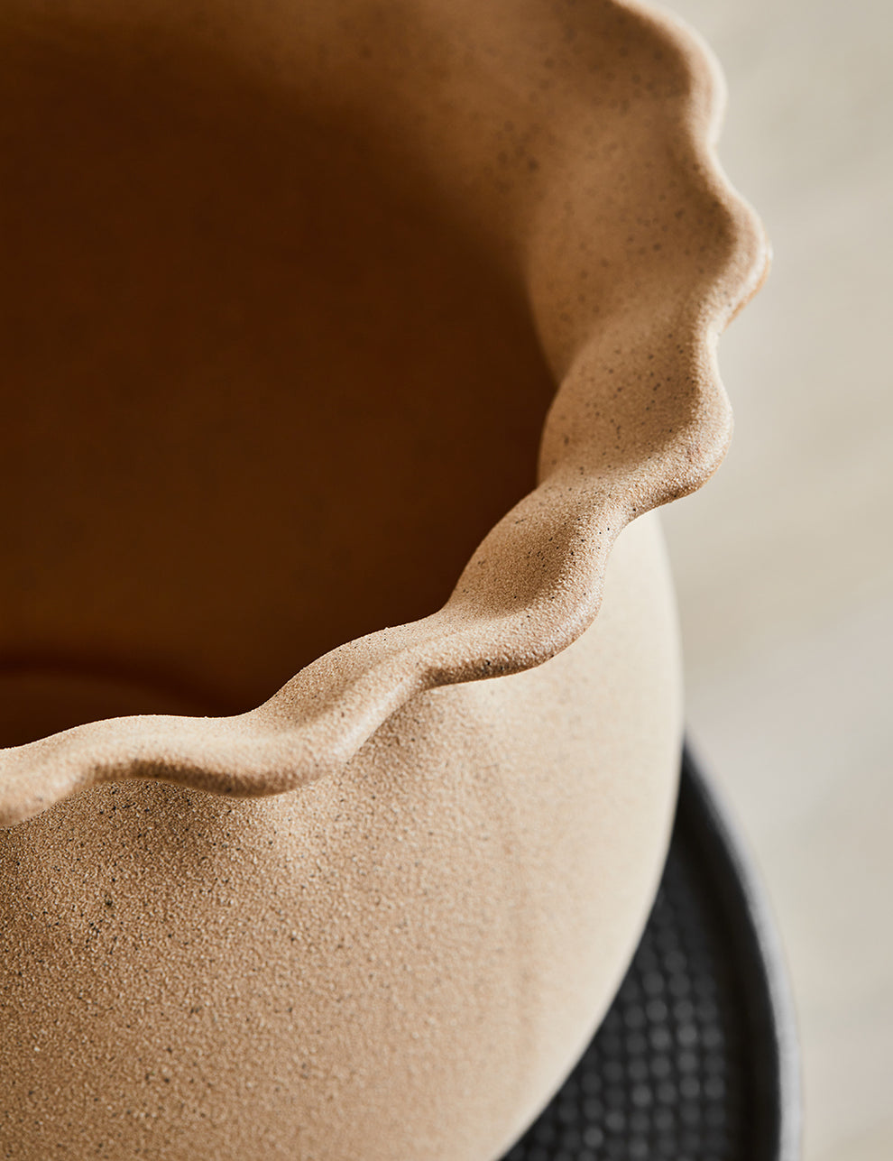 Terracotta Sand Frilly Plant Pot Detail