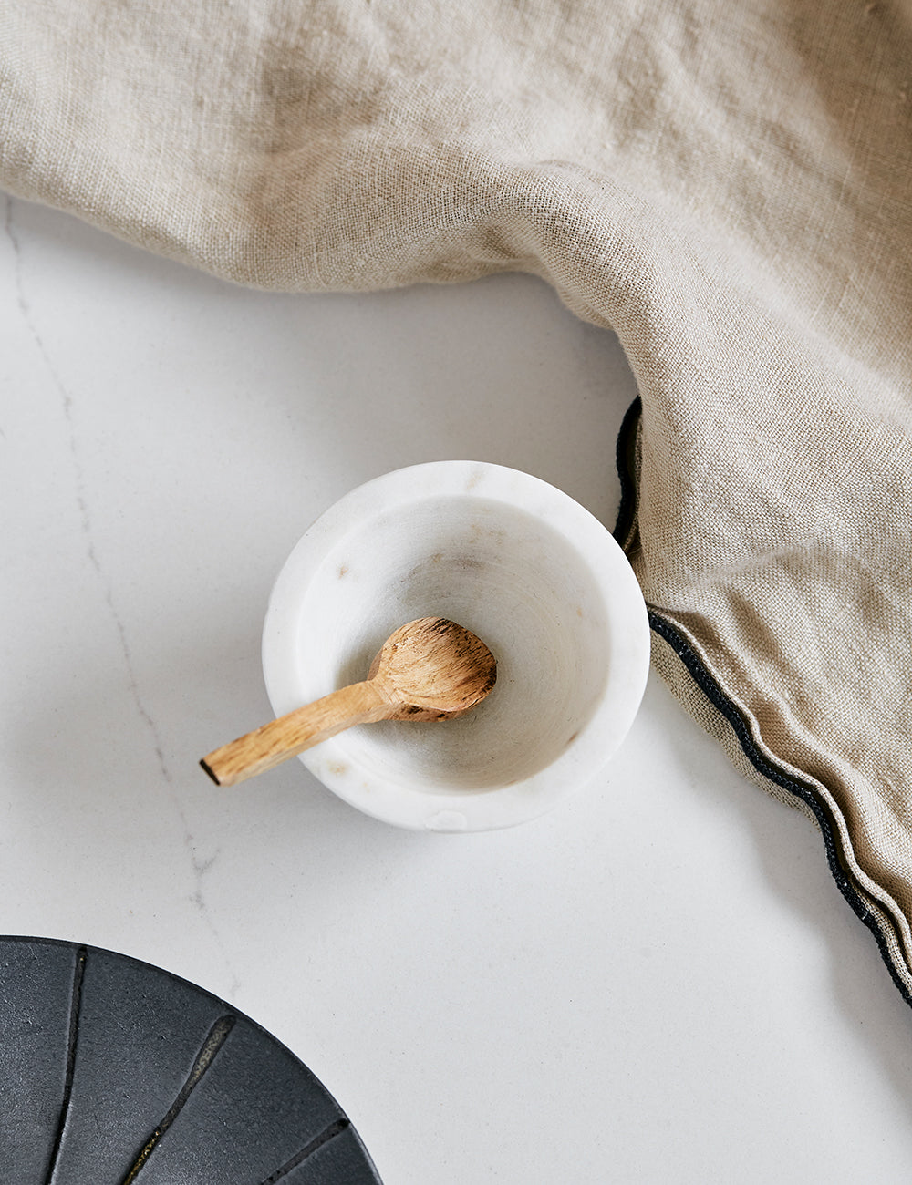 White Marble Pinch Pot With Wooden Spoon
